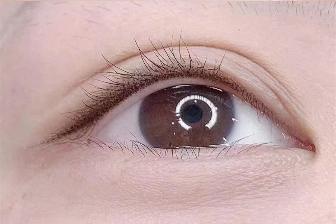 單眼皮紋眼線的注意事項(xiàng)，廣西南寧眉眼唇學(xué)校總結(jié)