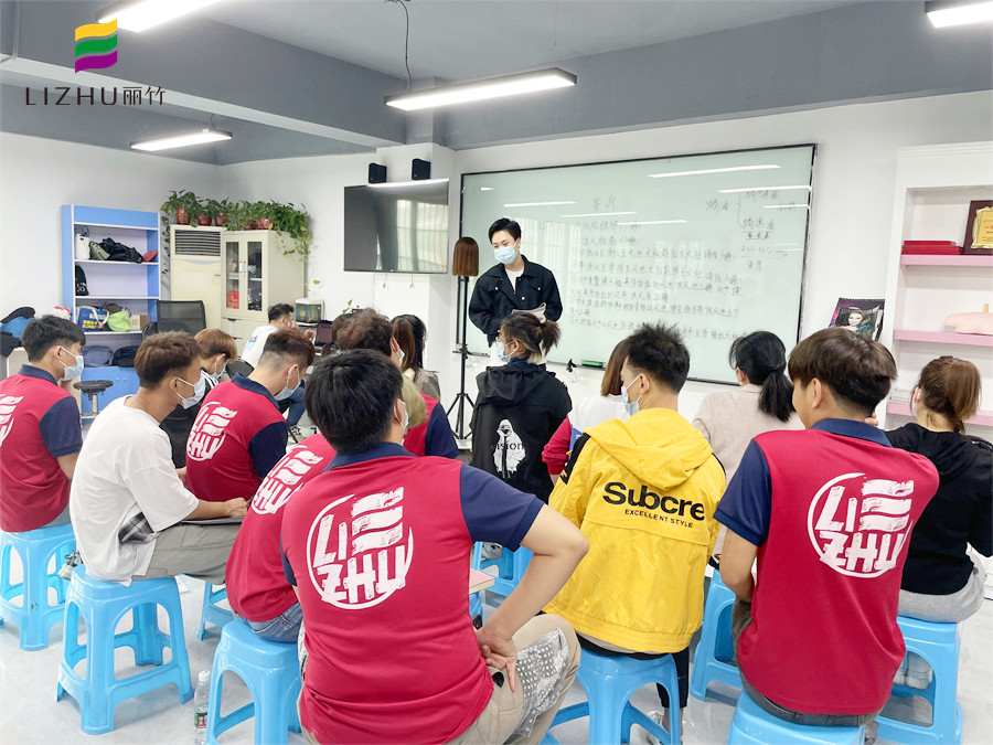 生姜洗頭的好處？南寧美發(fā)洗護學(xué)校理論講解