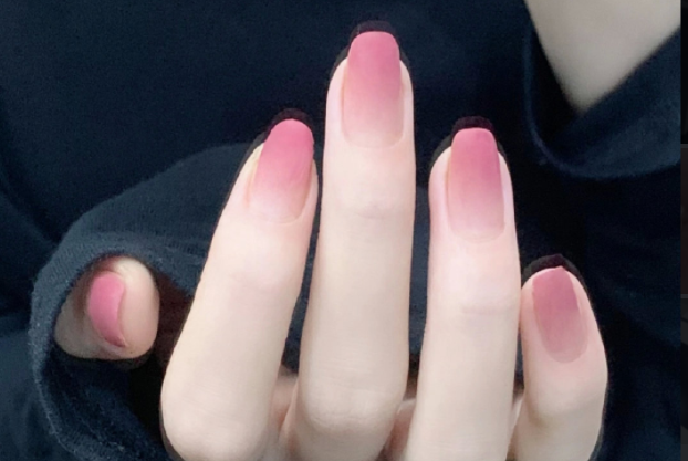 秋冬美甲圖顯手白，廣西美甲培訓教育推薦