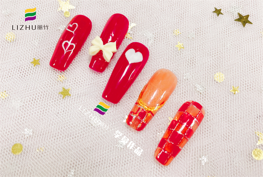 紅色婚禮美甲 、暈染液美甲、泡泡海洋風美甲 | 廣西正規(guī)培訓美甲