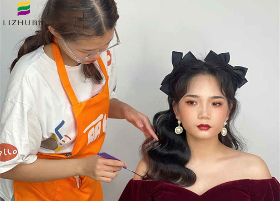 南寧學(xué)化妝要多久？才能做出披發(fā)公主造型