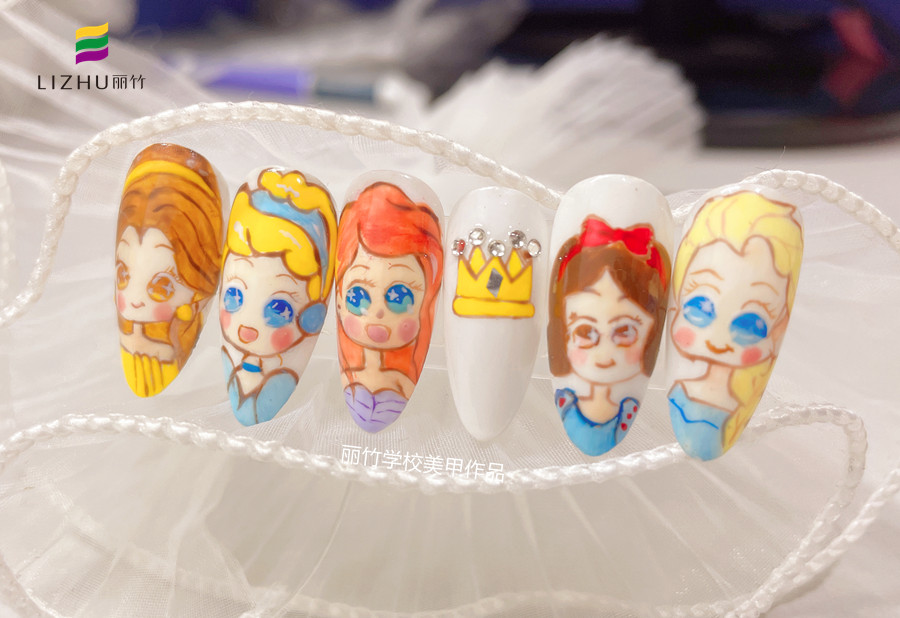 迪士尼公主美甲&可愛(ài)熊雕花美甲，廣西美甲師進(jìn)修班作品