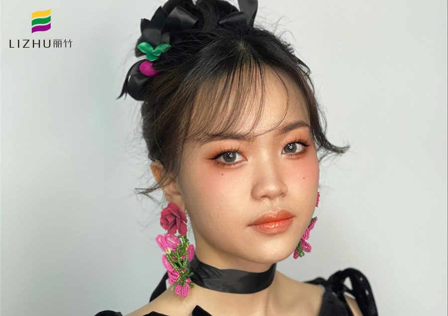 復(fù)古禮服造型，南寧化妝學(xué)校推薦