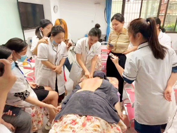 廣西美容美體學(xué)校：適合拔罐的時間