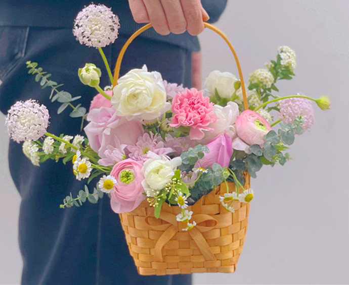 韓式手提花籃，南寧鮮花培訓(xùn)作品