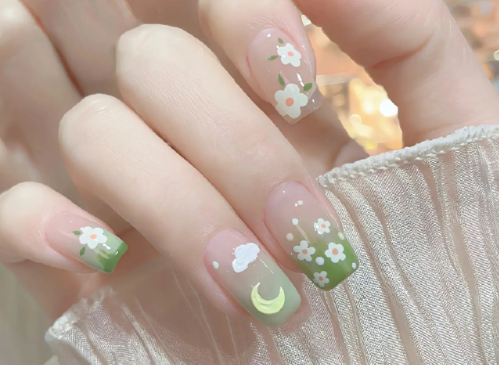 可愛甜心美甲，廣西美甲網(wǎng)紅造型班推薦