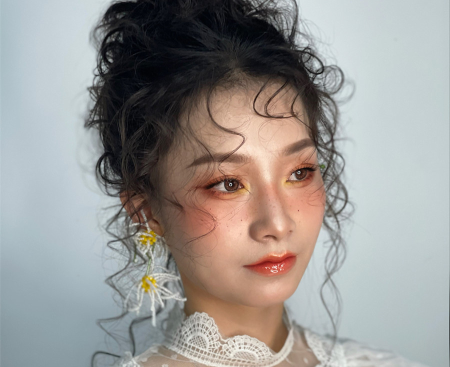 日系風尚新娘，廣西新娘造型彩妝學校作品