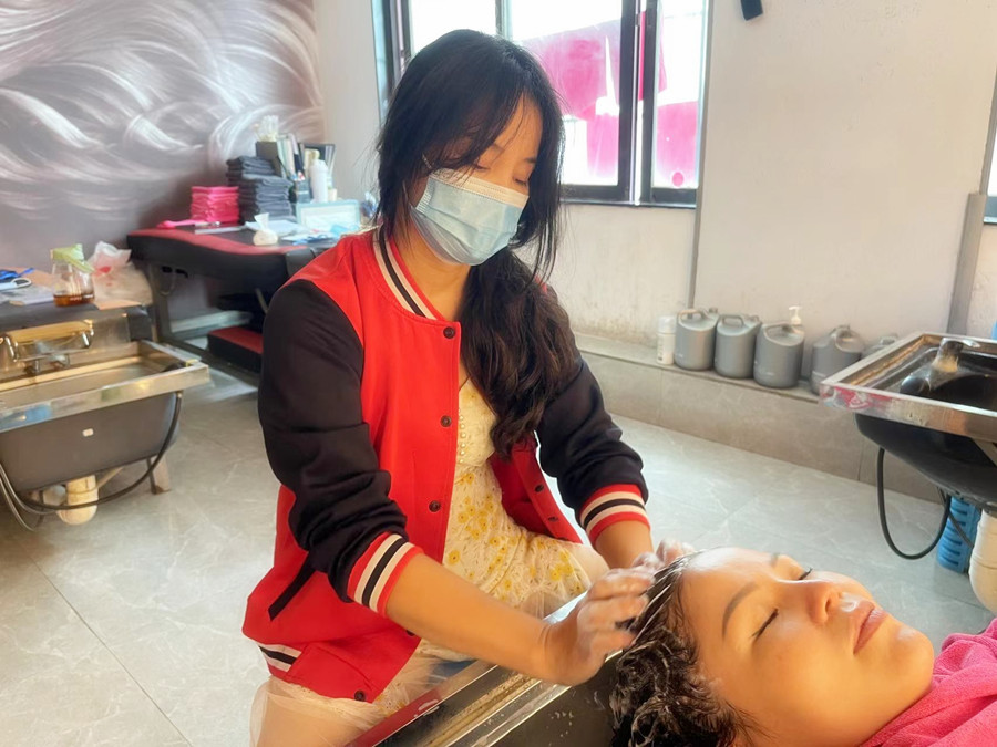 1686815630591133.jpg 黃英丹.jpg