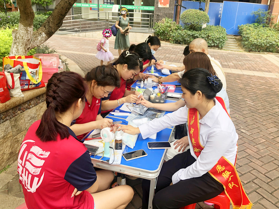 免費(fèi)美甲活動(dòng)&社區(qū)美甲活動(dòng)，南寧美甲學(xué)校在行動(dòng)