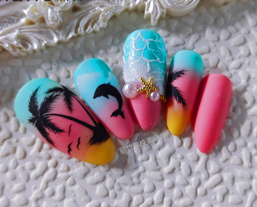 夏日海灘美甲，全部都是海的味道