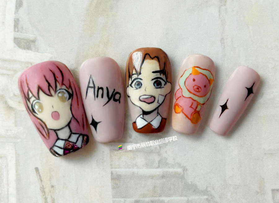 卡通動漫美甲，南寧學美甲款式