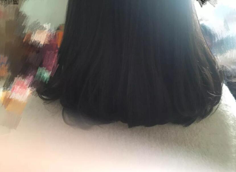 廣西燙發(fā)專業(yè)課程：怎么用卷發(fā)器做內(nèi)扣發(fā)型？