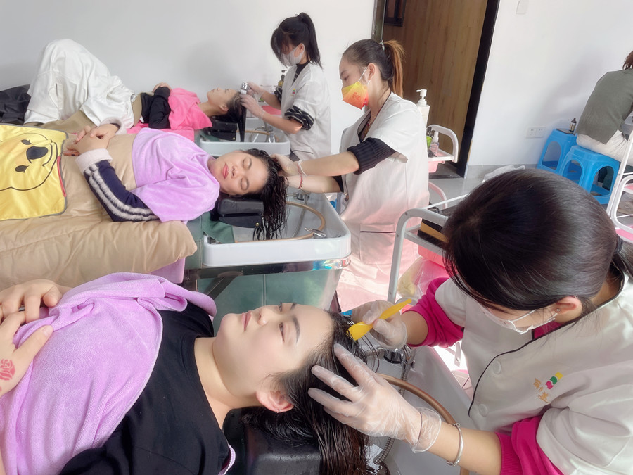 南寧頭療師：為什么越來越多人學頭療養(yǎng)發(fā)？