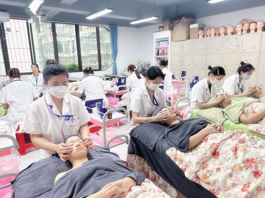 1706154812366617.jpg 9418088978046190686.jpg