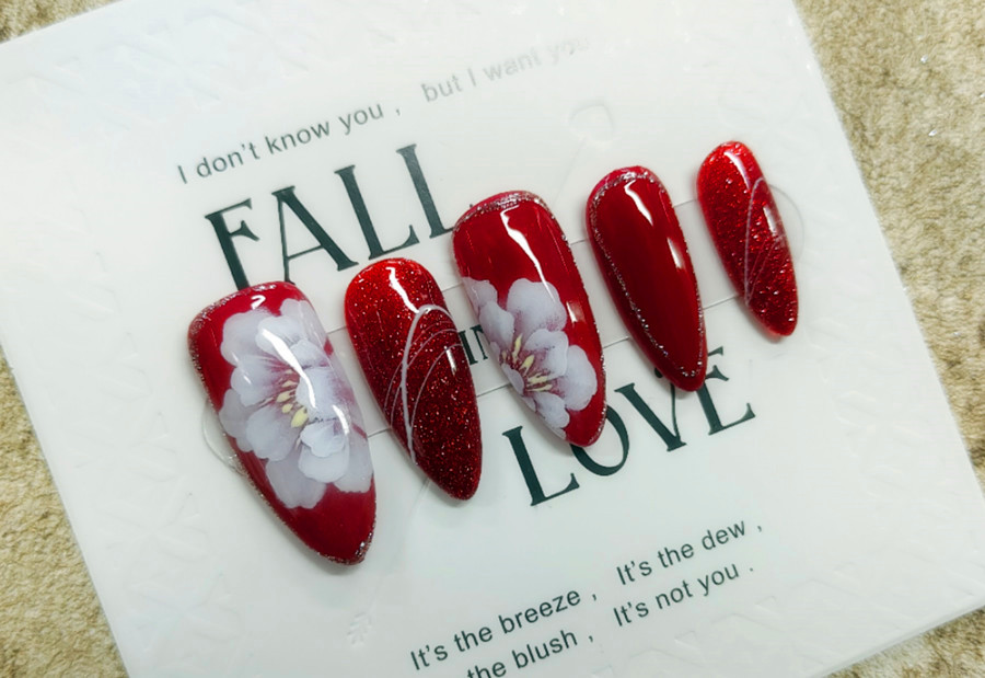 3D甲排筆美繪畫技巧，告訴你南寧美甲培訓(xùn)去哪里？