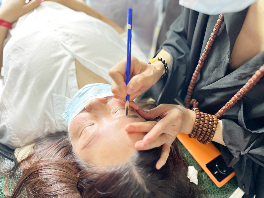 為什么現(xiàn)在這么多人做紋眉？南寧紋繡專業(yè)正規(guī)學(xué)校講解