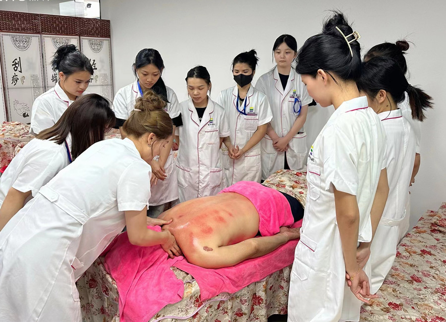 南寧美容美體培訓(xùn)推薦：做背部管理的好處