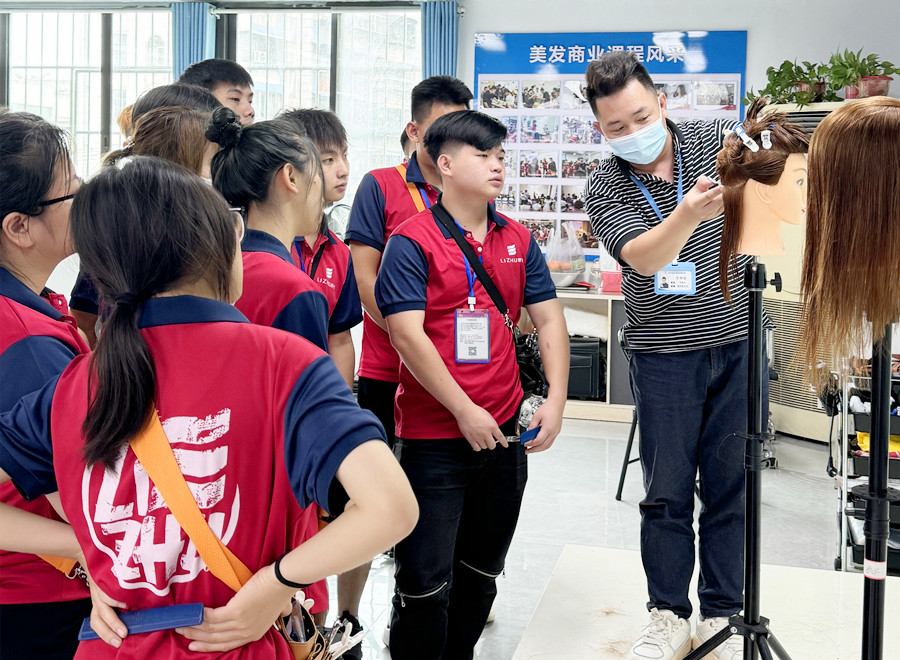 什么是美發(fā)打??？零基礎在南寧學剪發(fā)