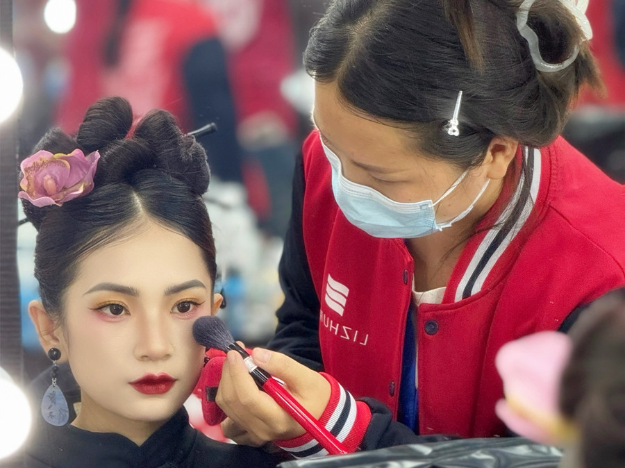 零基礎學化妝在廣西學員作品：新中式造型