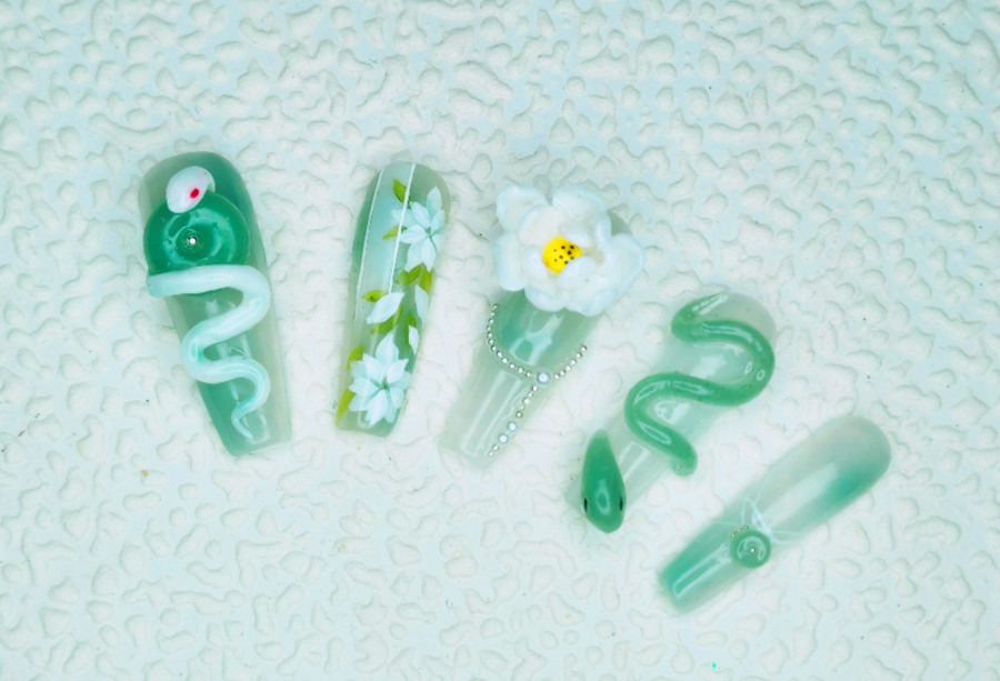 小蛇美甲款式，廣西美甲款式進修班作品