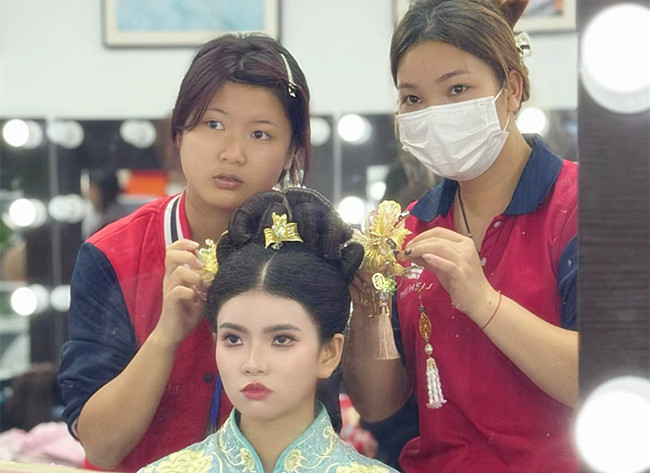 秀禾妝容，用實力展現(xiàn)廣西彩妝學(xué)校哪家有實力？