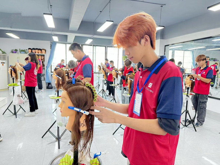 標準杠操作技巧 | 南寧學(xué)燙染哪里學(xué)費便宜？