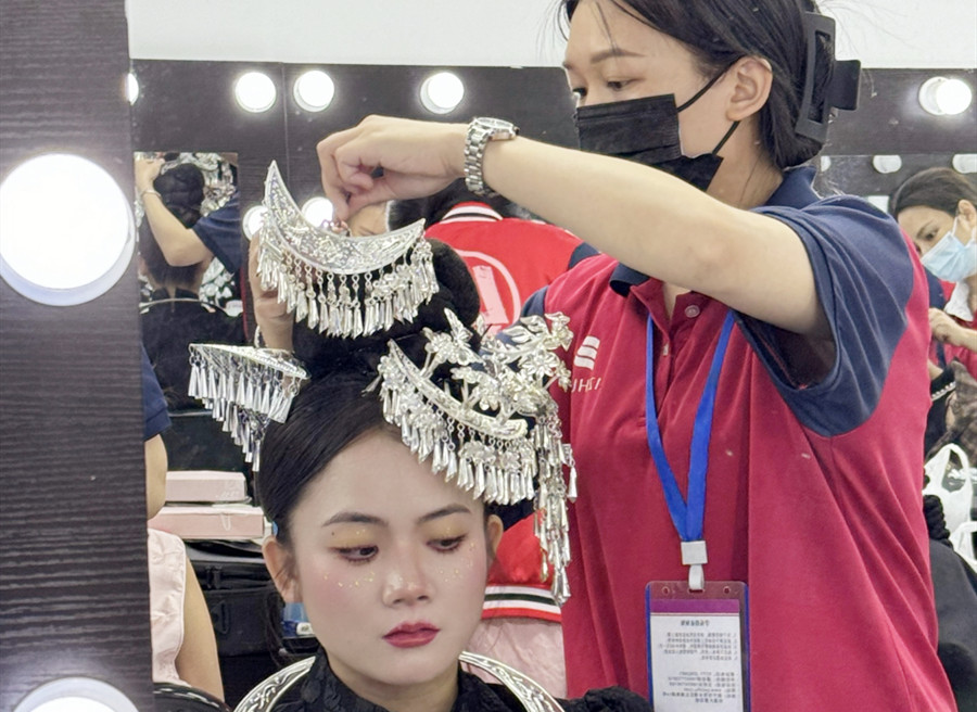 民族風旅拍寫真，廣西彩妝訓練作品