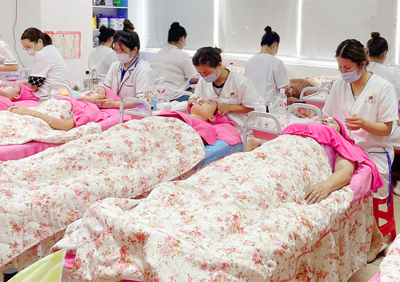 南寧皮膚管理美容：如何使用面霜護膚？