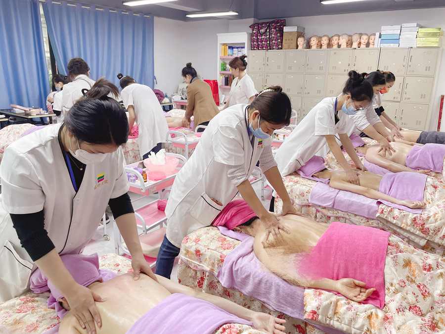 肩部按摩操作注意事項(xiàng)，廣西美容健康管理手法講解