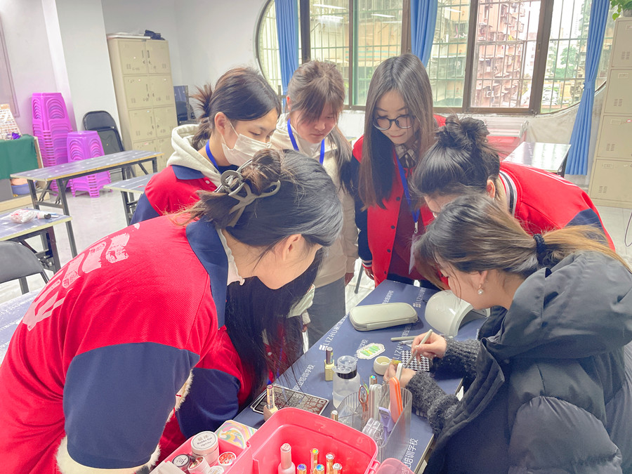 春日清新美甲，廣西美甲進修提升作品解析