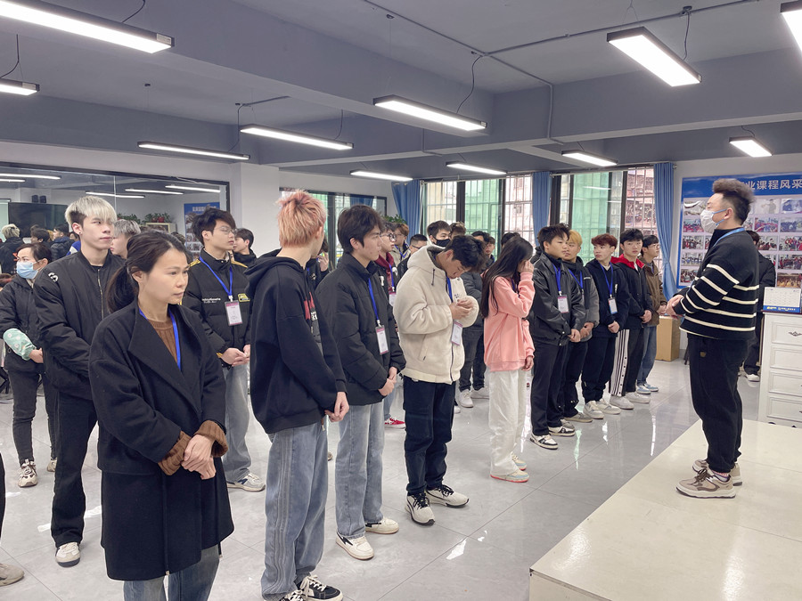 南寧美發(fā)課堂隨拍校園晨會