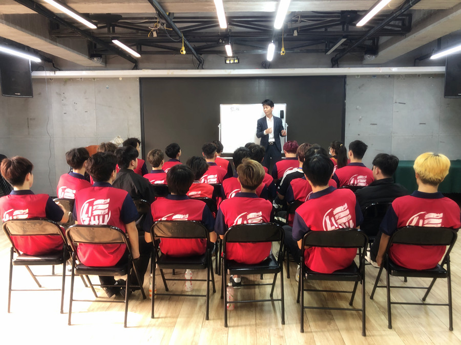 至臻國(guó)際美容美發(fā)專(zhuān)場(chǎng) | 南寧美發(fā)培訓(xùn)學(xué)校就業(yè)宣講