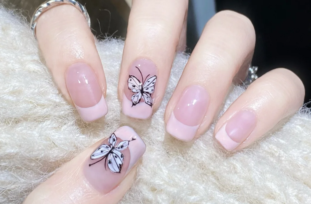 法式蝴蝶美甲，南寧美甲進(jìn)修學(xué)校分享教程