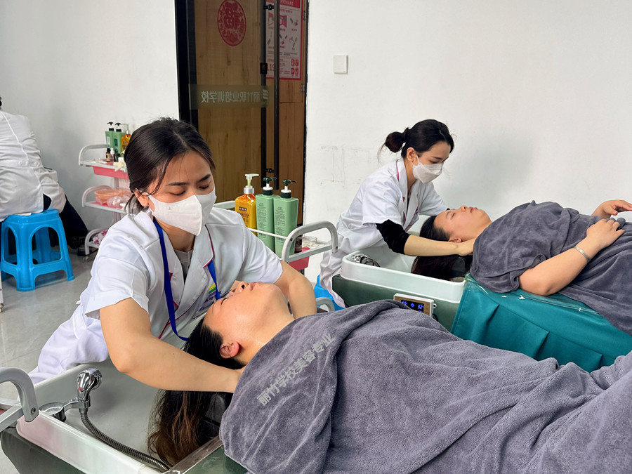 頭療肩頸按摩注意事項(xiàng)，廣西學(xué)頭療