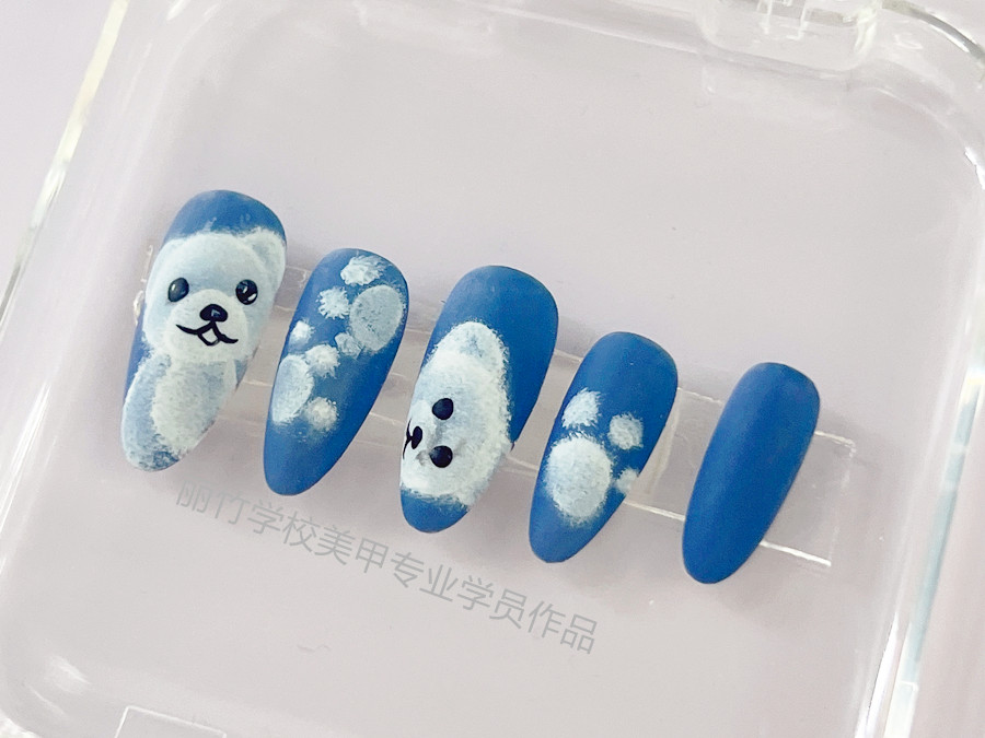 輕松熊美甲，南寧美甲訓練課堂作品